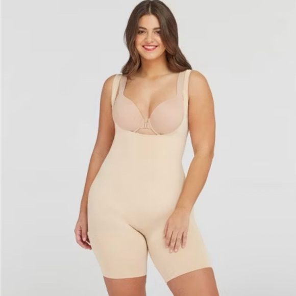 Assets By Spanx Other - ASSETS by SPANX Women's Remarkable Results All-In-One Body Slimmer